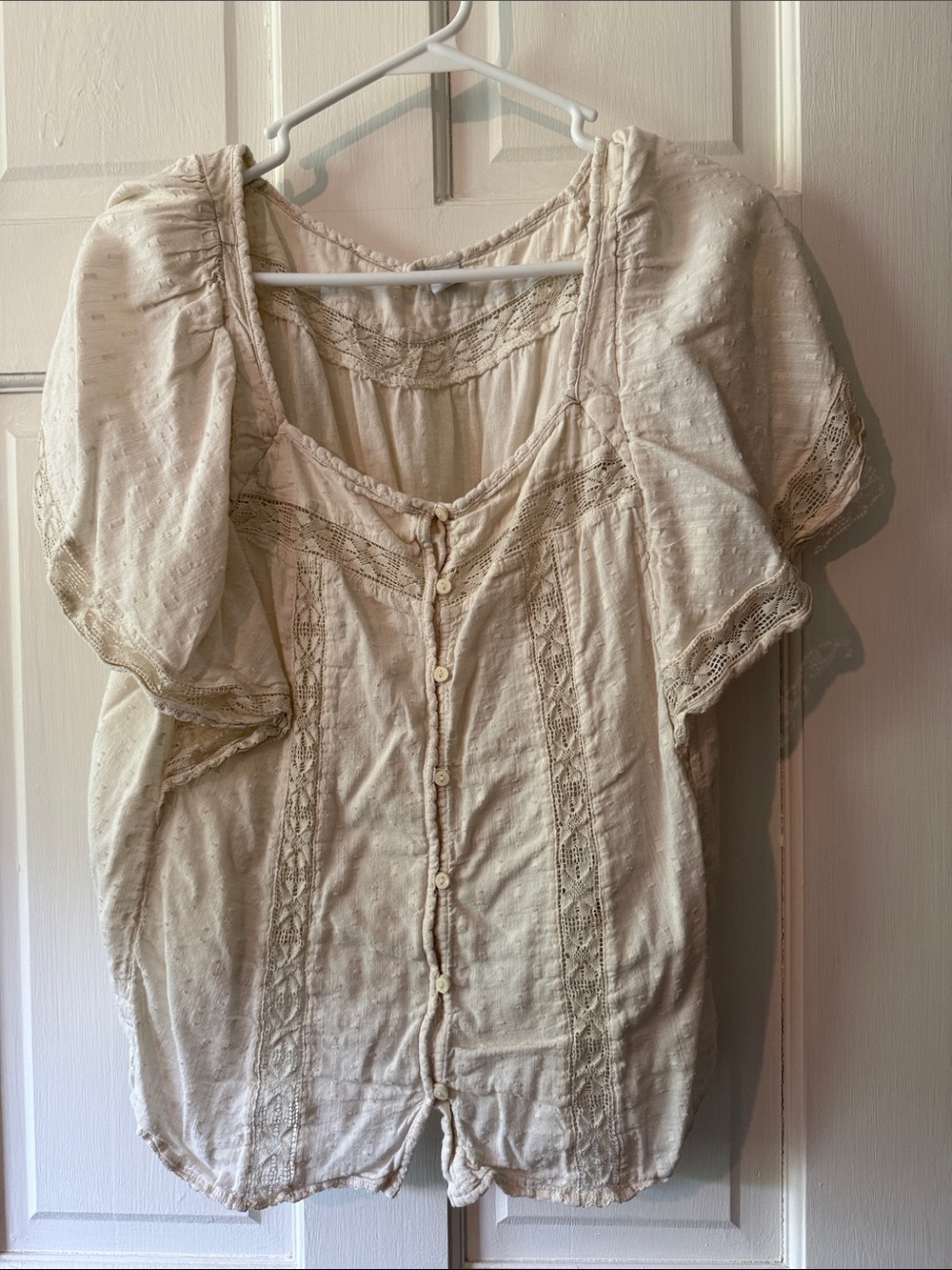 Old Navy Cream Lace-Trim Button Front Blouse